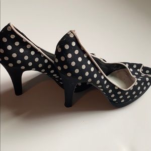 Anne Mitchell polka dots shoes size 8.5